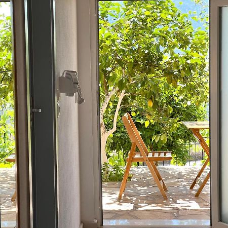 Tzavelitiko Home Himare Buitenkant foto