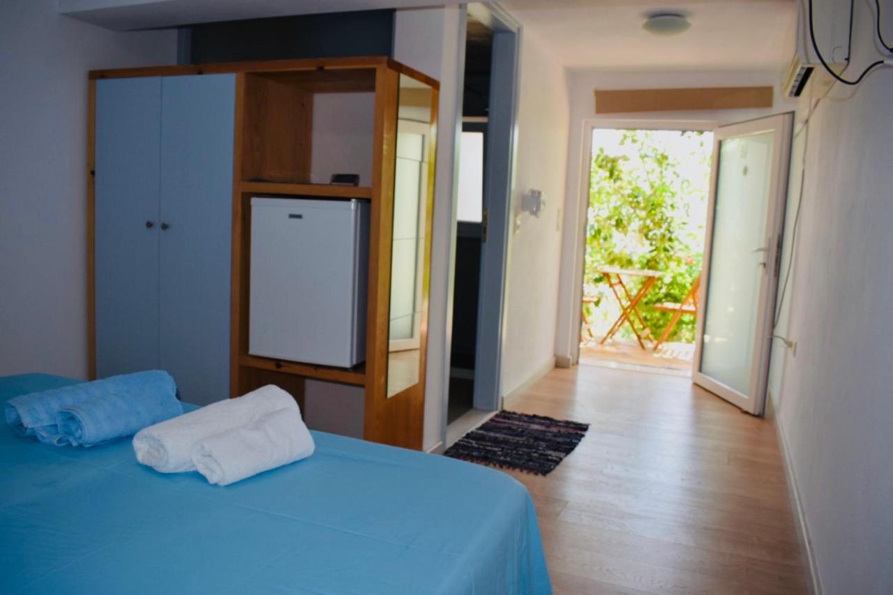 Tzavelitiko Home Himare Buitenkant foto